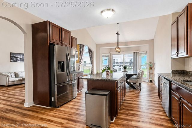 27089 Maxwell Court, Novi, MI 48374