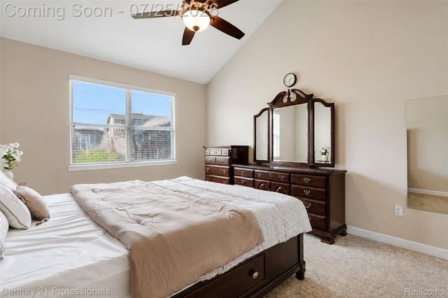 27089 Maxwell Court, Novi, MI 48374