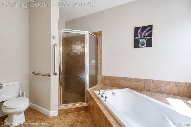 27089 Maxwell Court, Novi, MI 48374