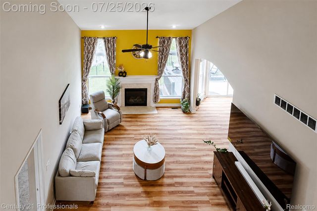 27089 Maxwell Court, Novi, MI 48374