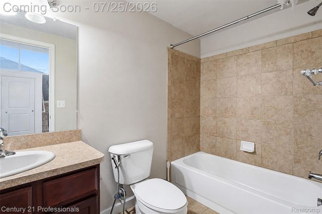 27089 Maxwell Court, Novi, MI 48374