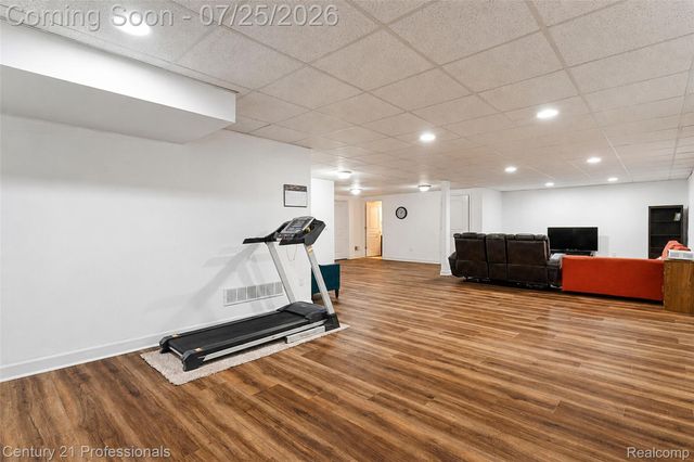 27089 Maxwell Court, Novi, MI 48374