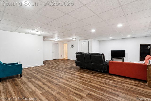 27089 Maxwell Court, Novi, MI 48374