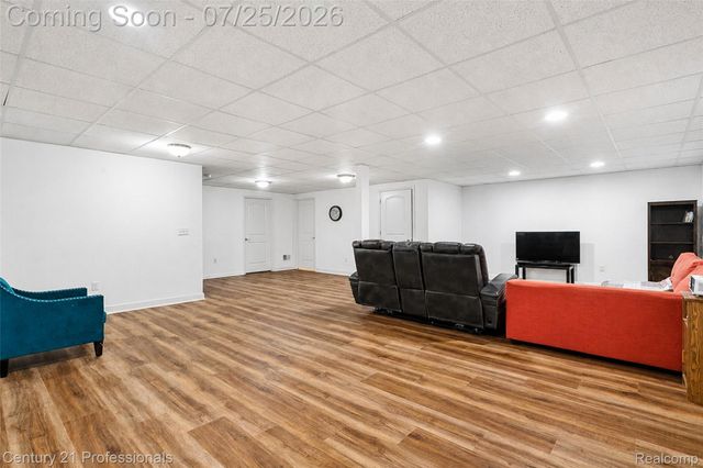 27089 Maxwell Court, Novi, MI 48374