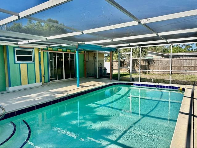 270 W SEMINOLE DRIVE, Venice, FL 34293