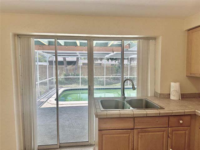 270 W SEMINOLE DRIVE, Venice, FL 34293