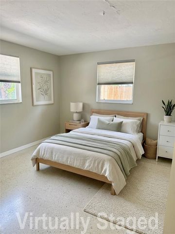 270 W SEMINOLE DRIVE, Venice, FL 34293