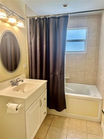 270 W SEMINOLE DRIVE, Venice, FL 34293