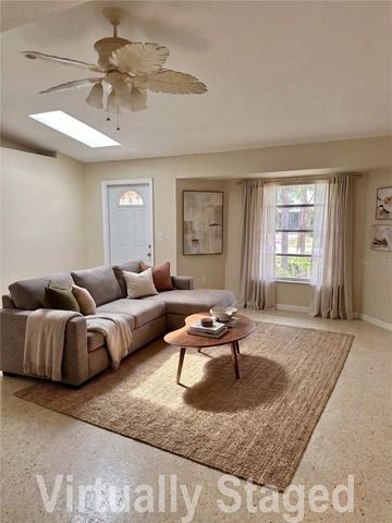 270 W SEMINOLE DRIVE, Venice, FL 34293