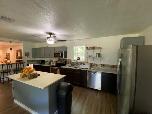 400 Mudd Street, Coldspring, TX 77331