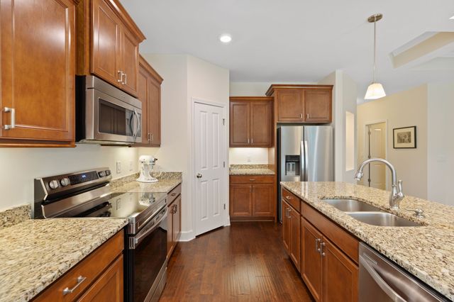 813 Branch Side Trl, Nolensville, TN 37135