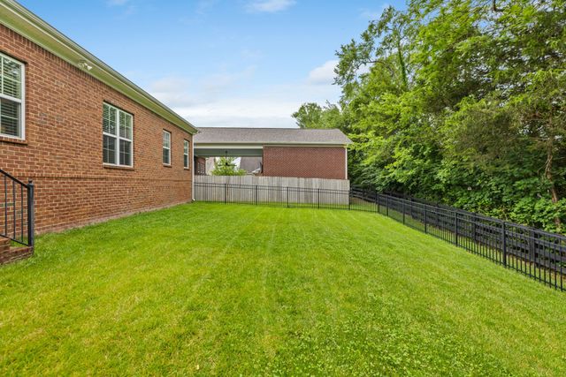 813 Branch Side Trl, Nolensville, TN 37135