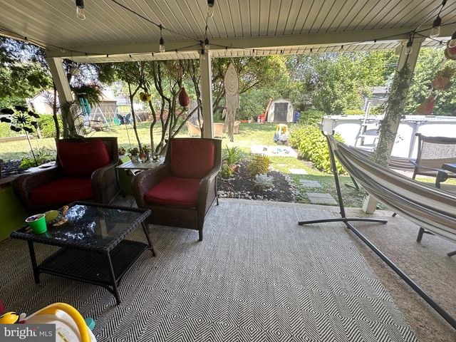 605 EXTON RD, Hatboro, PA 19040