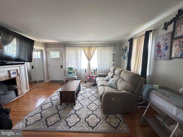 605 EXTON RD, Hatboro, PA 19040