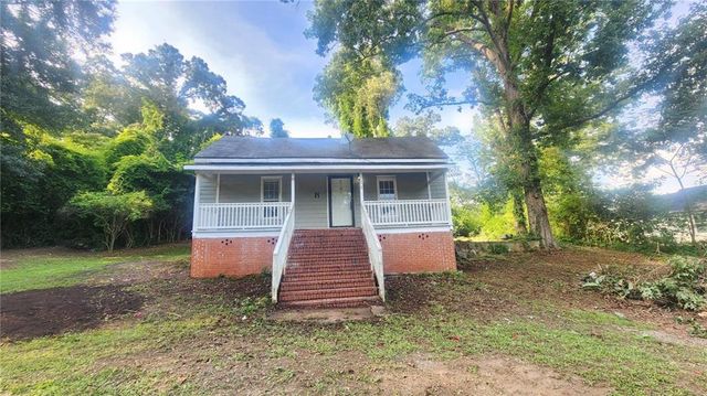 71 Sargent Railroad Avenue, Newnan, GA 30263