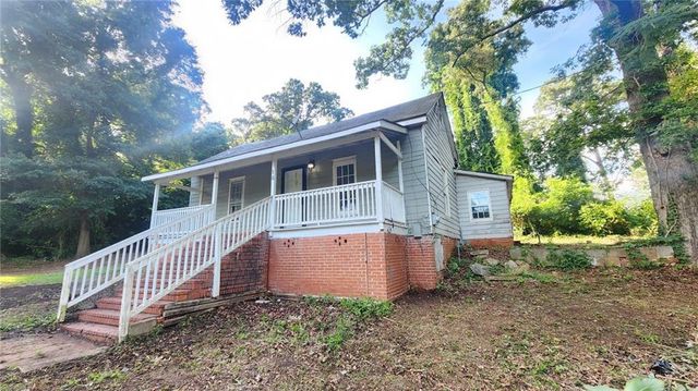 71 Sargent Railroad Avenue, Newnan, GA 30263