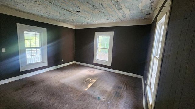 71 Sargent Railroad Avenue, Newnan, GA 30263
