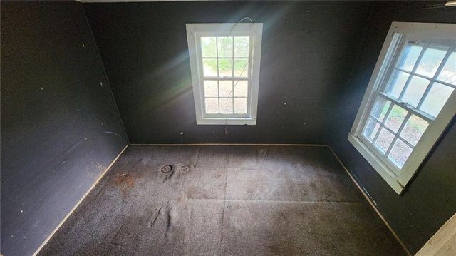 71 Sargent Railroad Avenue, Newnan, GA 30263