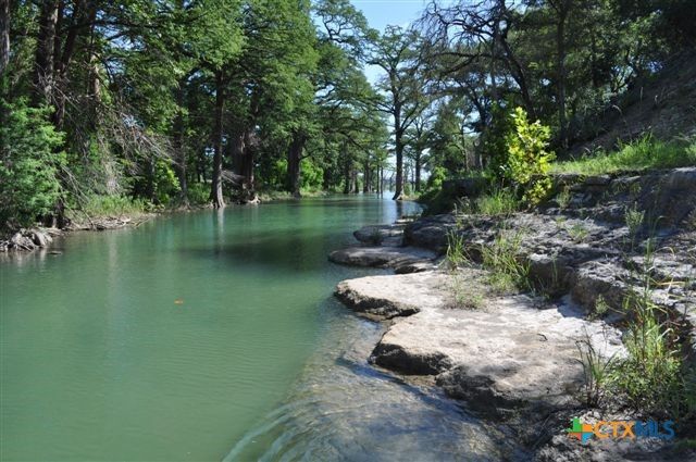 1633 Bella Vista, Canyon Lake, TX 78133
