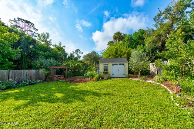 54 Rosewood Avenue, Ormond Beach, FL 32174