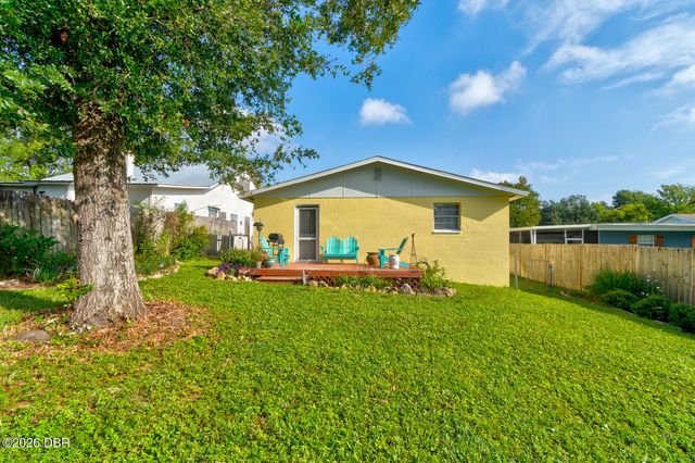 54 Rosewood Avenue, Ormond Beach, FL 32174