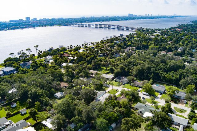 54 Rosewood Avenue, Ormond Beach, FL 32174
