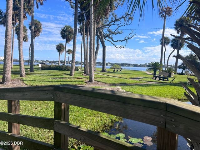 54 Rosewood Avenue, Ormond Beach, FL 32174