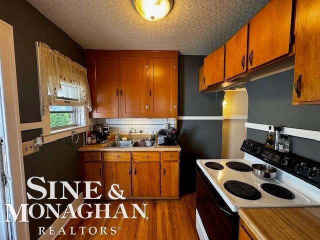 35230 Chestnut Street, Wayne, MI 48184
