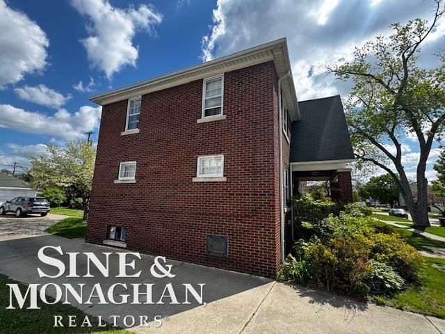 35230 Chestnut Street, Wayne, MI 48184