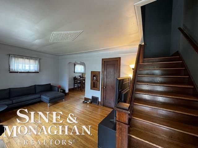 35230 Chestnut Street, Wayne, MI 48184