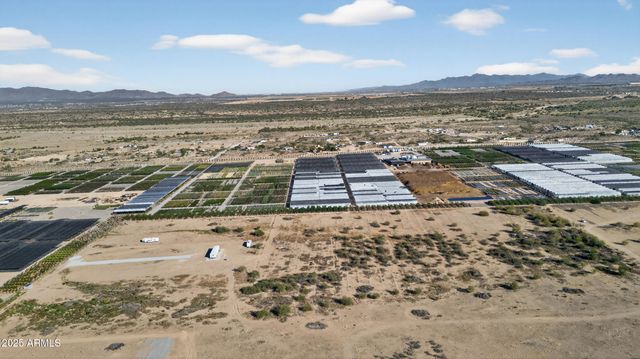 335xx S 335th Avenue 1, Tonopah, AZ 85354