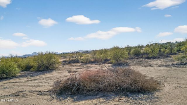 335xx S 335th Avenue 1, Tonopah, AZ 85354