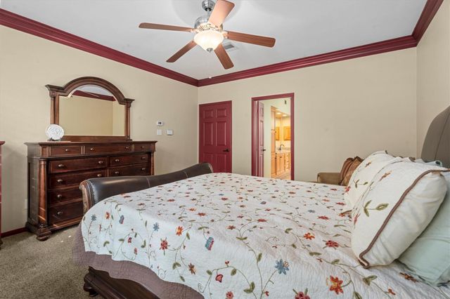 117 Treescape Circle, The Woodlands, TX 77381