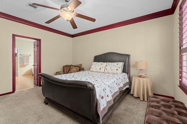 117 Treescape Circle, The Woodlands, TX 77381