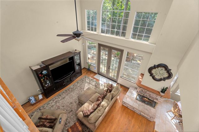 117 Treescape Circle, The Woodlands, TX 77381