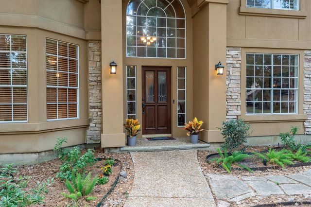 117 Treescape Circle, The Woodlands, TX 77381