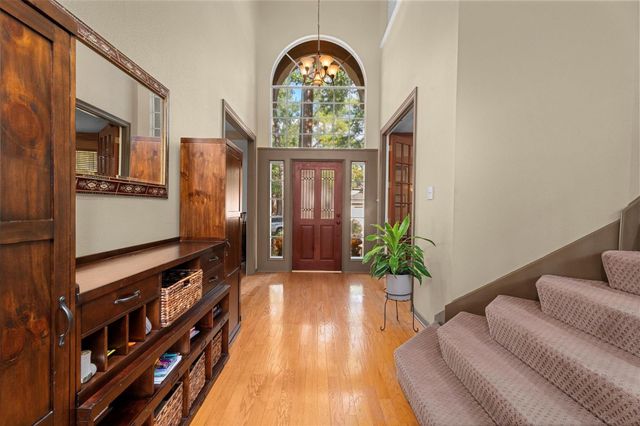 117 Treescape Circle, The Woodlands, TX 77381