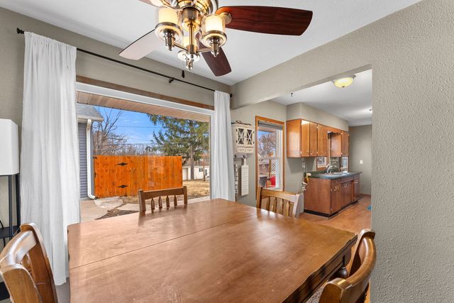 1135 5th Avenue N, Clinton, IA 52732