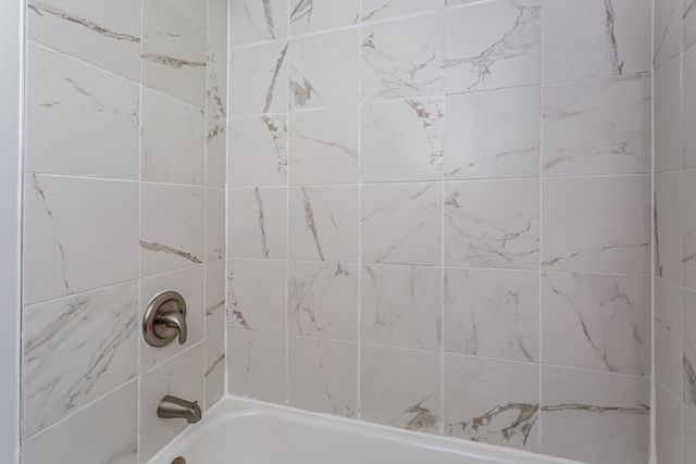 12 Terri Rd, Framingham, MA 01701