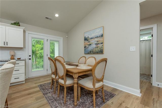 32 Ranchor Drive, Thomasville, NC 27360
