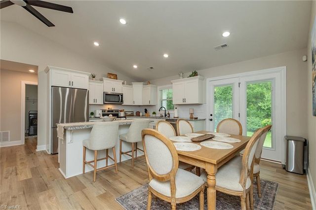 32 Ranchor Drive, Thomasville, NC 27360
