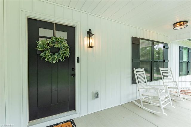 32 Ranchor Drive, Thomasville, NC 27360