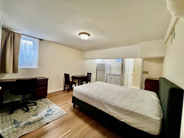 46 Central Ave B1, Newton, MA 02466