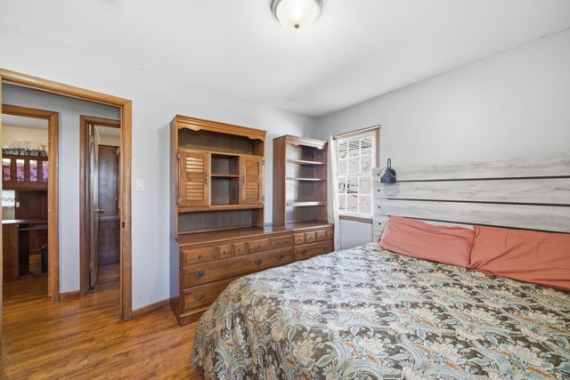 3207 E 26th Street, Des Moines, IA 50317