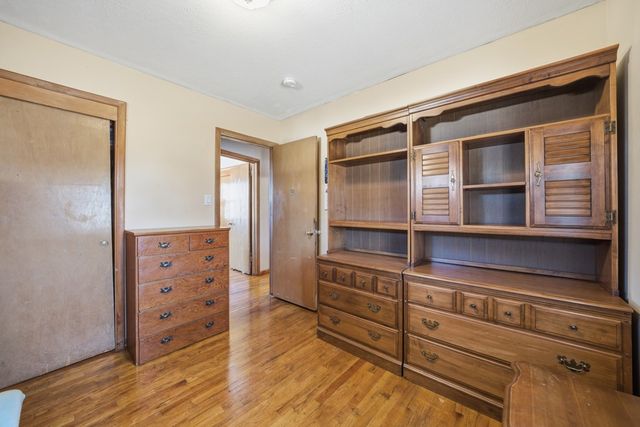 3207 E 26th Street, Des Moines, IA 50317