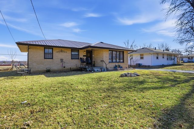 3207 E 26th Street, Des Moines, IA 50317