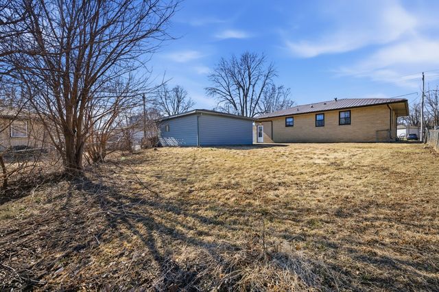 3207 E 26th Street, Des Moines, IA 50317