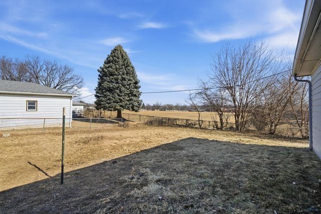 3207 E 26th Street, Des Moines, IA 50317