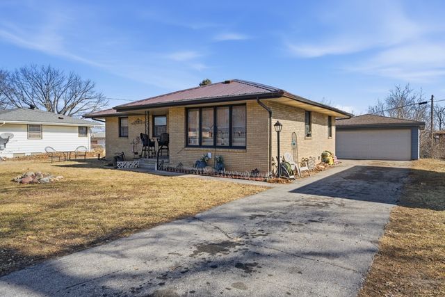 3207 E 26th Street, Des Moines, IA 50317
