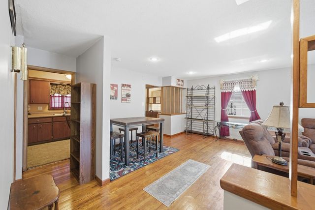 3207 E 26th Street, Des Moines, IA 50317